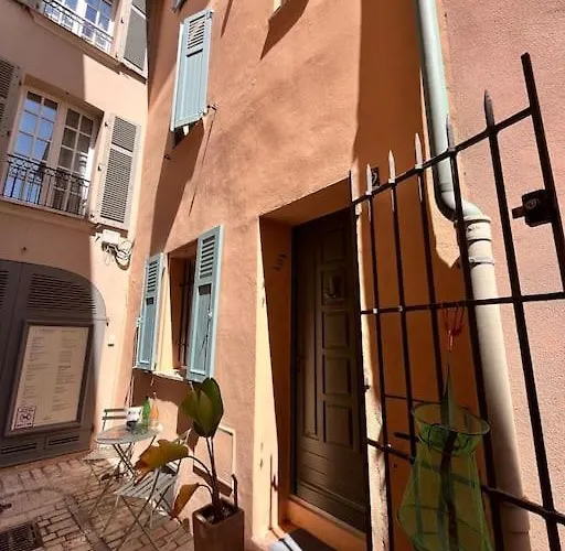 Апартаменты Fishermans House Tropez *