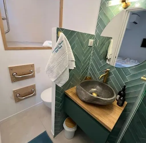 Fishermans House Tropez Апартаменты *